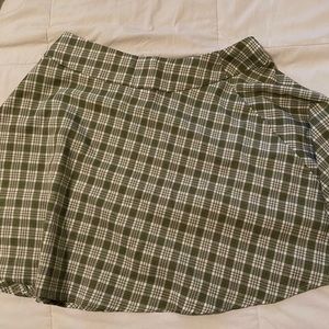 Green, plaid, checkered, mini skirt.